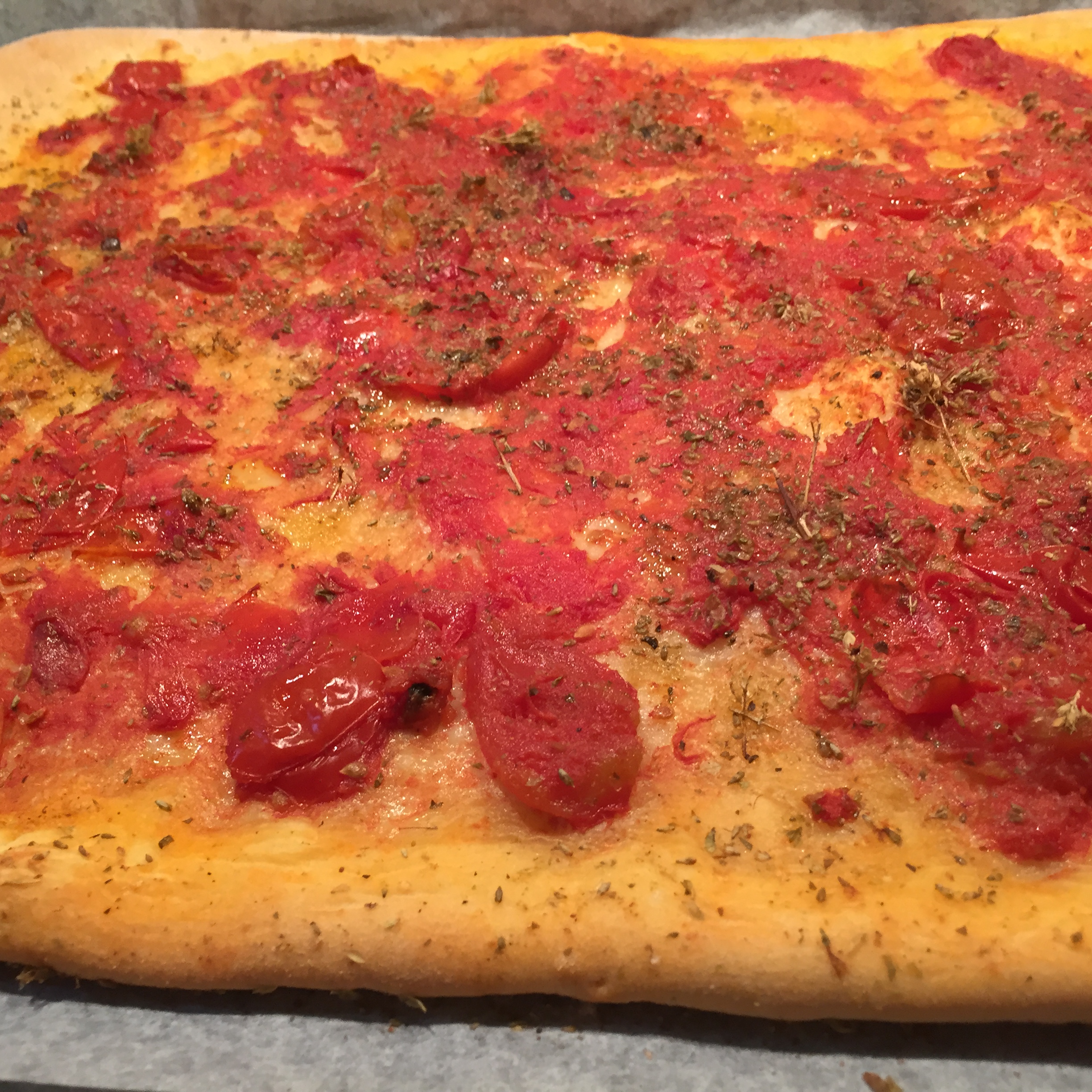 Pizza al pomodoro