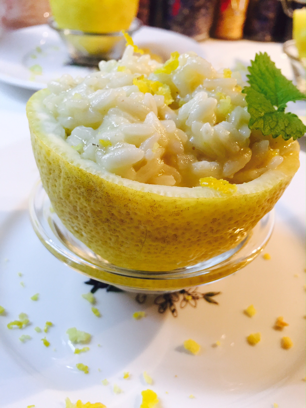 Risotto servito nel limone