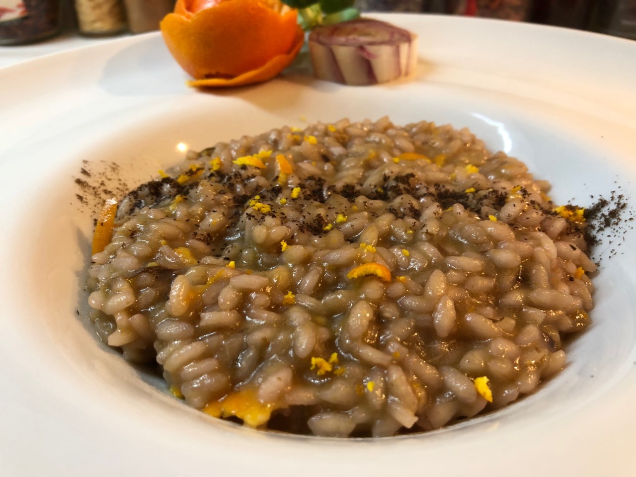 Risotto senza lattosio all'arancia e radicchio di Treviso