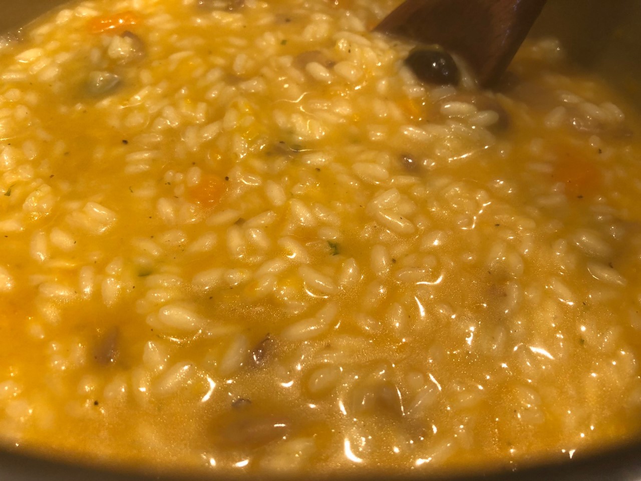 Risotto funghi e zucca cottura e mantecatura