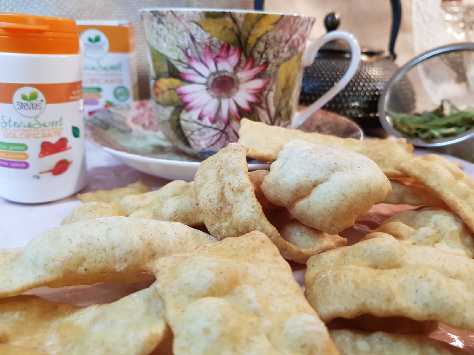 Chiacchiere di carnevale con la stevia 3