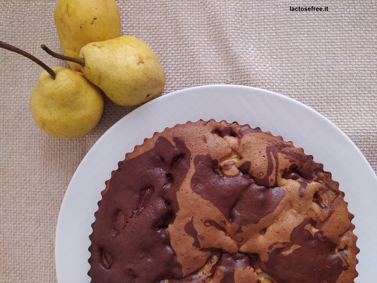 Ricetta torta alle pere e cioccolato senza lattosio